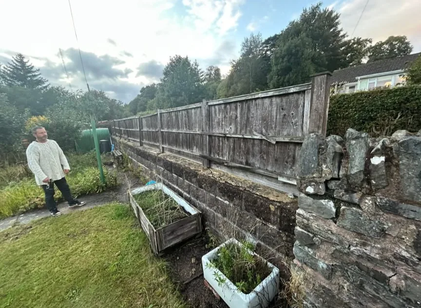 Modern timber fencing